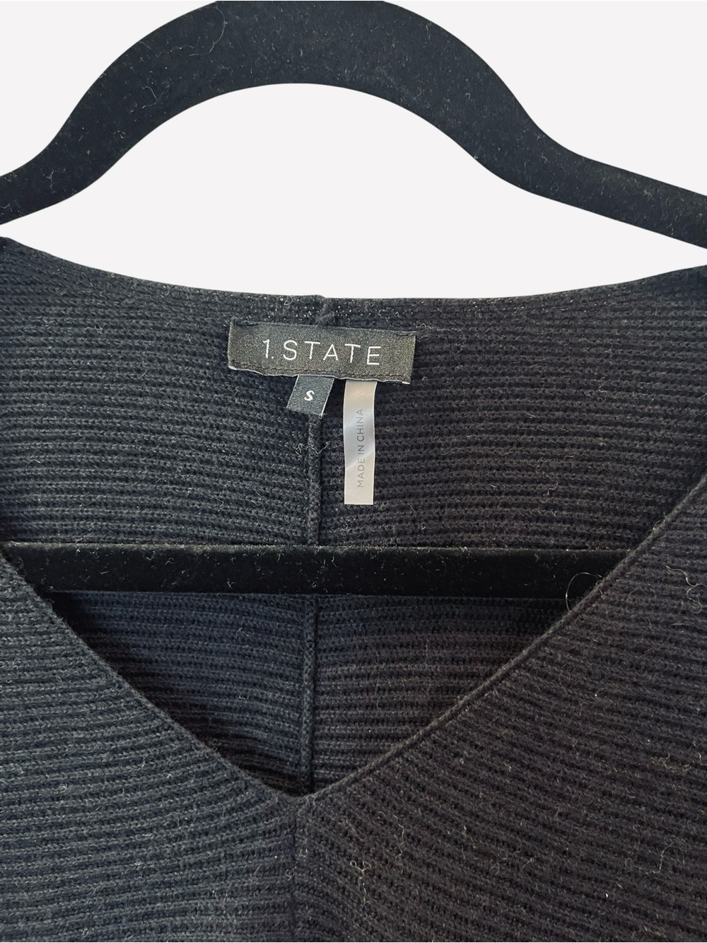 1.State Women’s Pullover Black Knit  Ribbed Sweater Bubble Sleeve V-neck Small - Picture 4 of 5